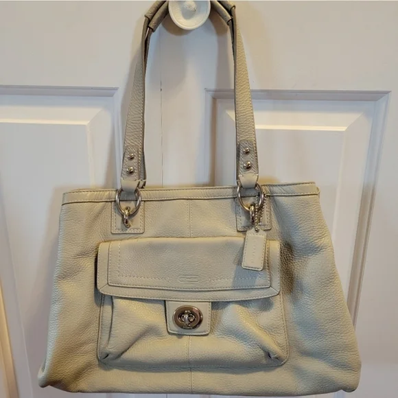 COACH Handbag - Picture 3 of 10